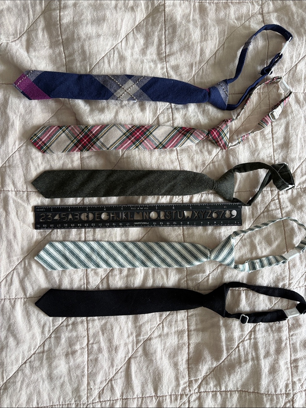 Boon ties - Picture 3 of 4